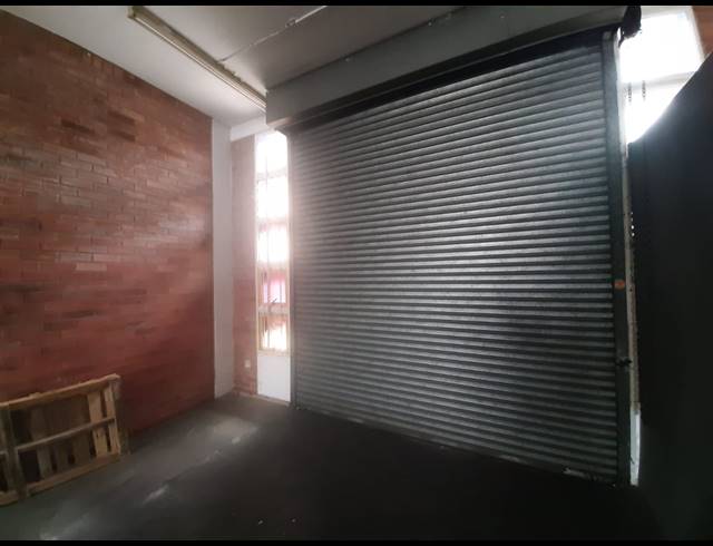 308M² WAREHOUSE TO LET IN NEW GERMANY